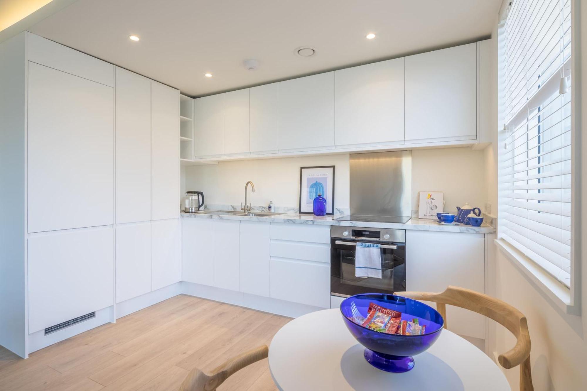 Luxury Riverside Views & Parking Cambridge (Cambridgeshire)